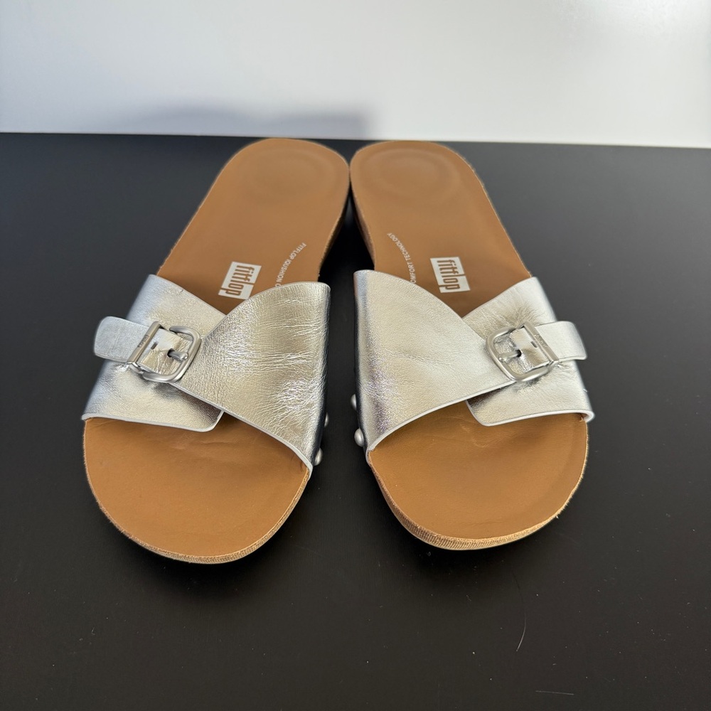 Fit Flop Silver Adjustable Strap Metallic Sandals - - Picture 5 of 7